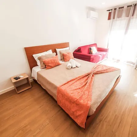 E Quartos Primorosa Apartment *