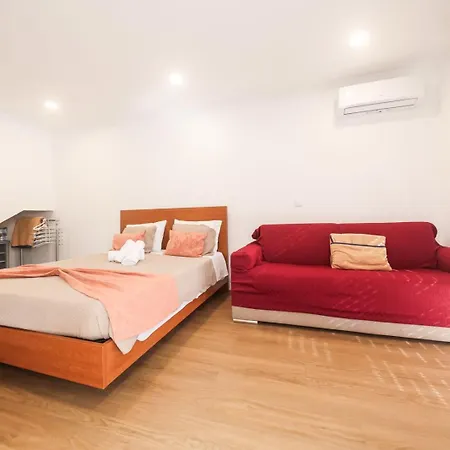 E Quartos Primorosa Apartment *