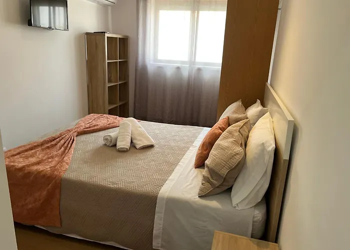 E Quartos Primorosa * נאזרה